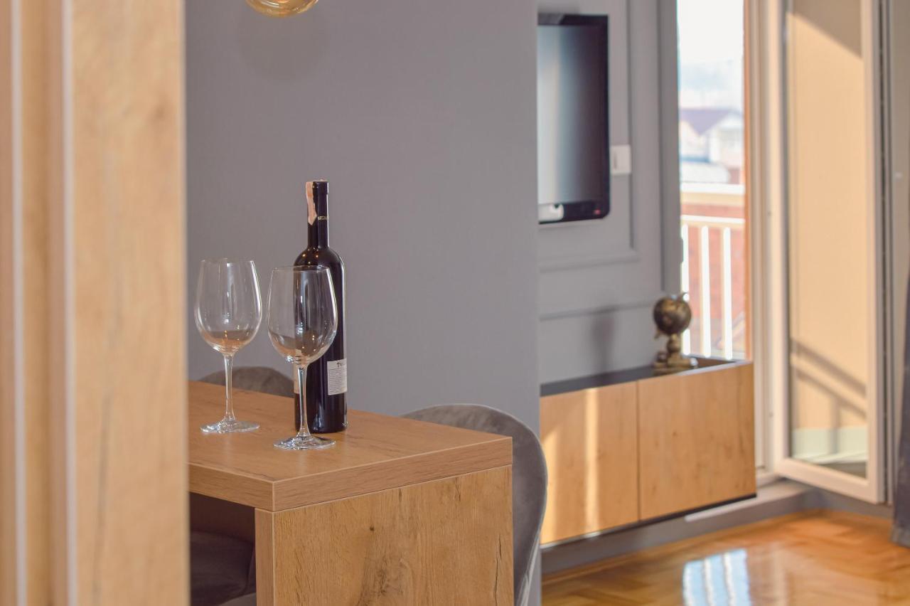 Cityinn Apartment Bijeljina Bagian luar foto